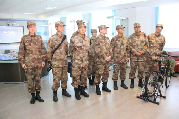 Chinese border guards visit the NPP information center