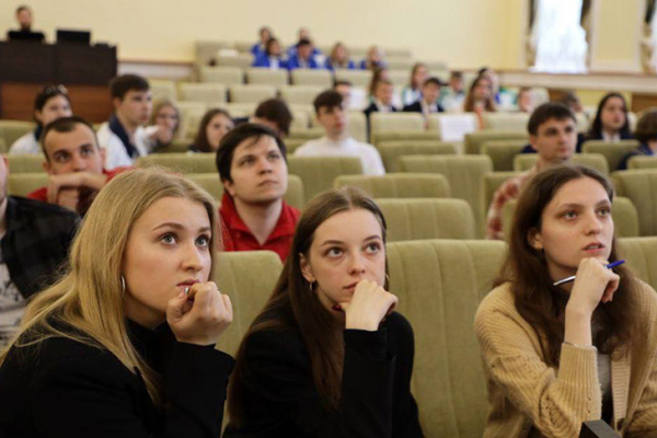 Марафон «Вместе - за сильную и процветающую Беларусь!» собрал 350 студентов из Беларуси и России