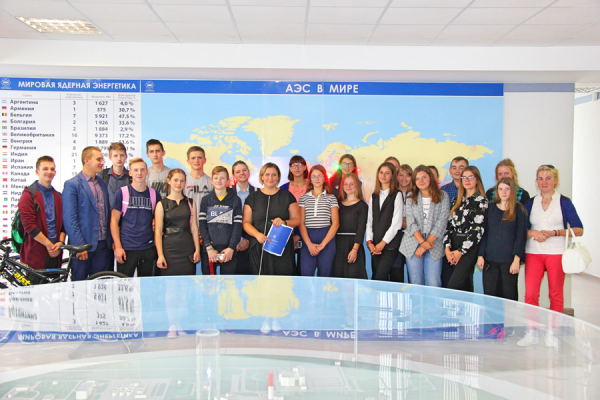 Старшеклассники Гервятской школы посетили информационный центр АЭС