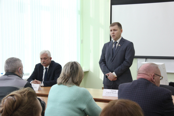 Член Совета Республики встретился с коллективом учебно-тренировочного центра АЭС
