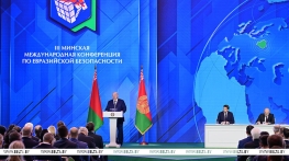 Призыв к разрядке, стратегия в Африке, деревня будущего и литовская афера. Итоги недели Президента